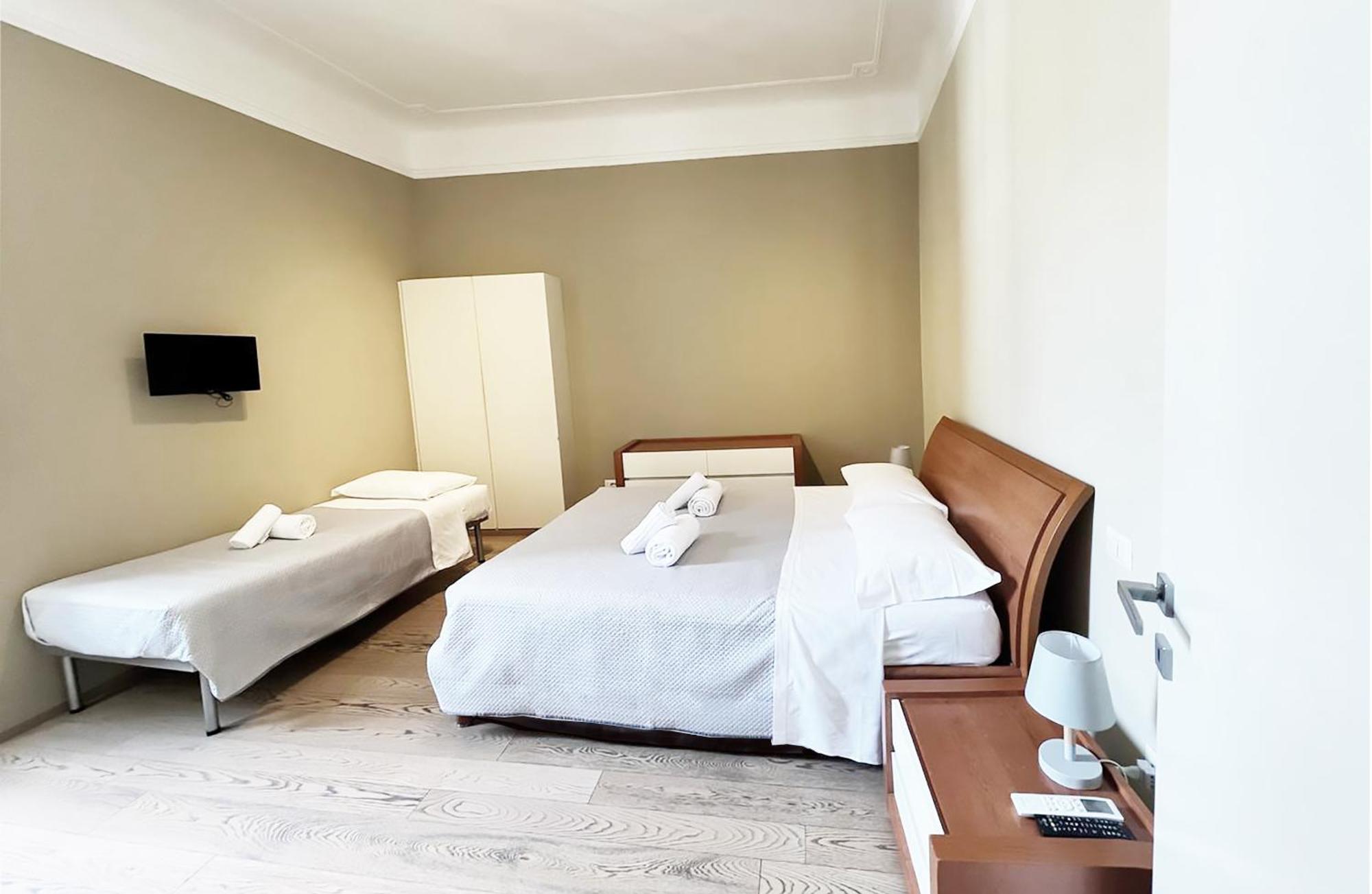 La Casa Di Piero In Via Ottaviano Apartamento